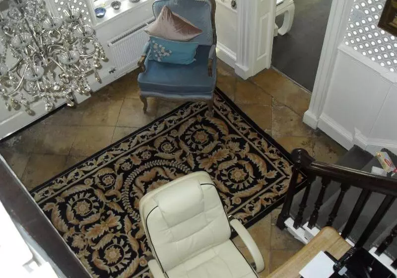 فندق Jessop House