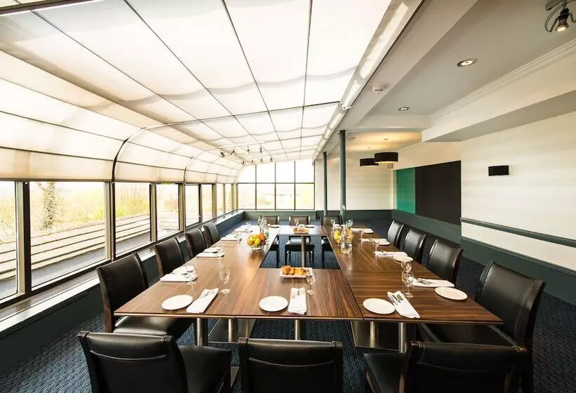 هتل Leonardo  Edinburgh Murrayfield