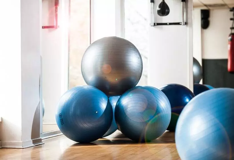 هتل Leonardo  Edinburgh Murrayfield