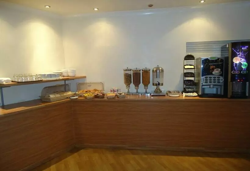 בית מלון כפרי Sky Plaza