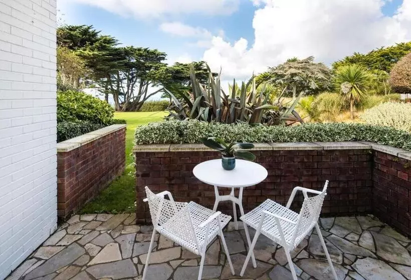 Отель The Atlantic