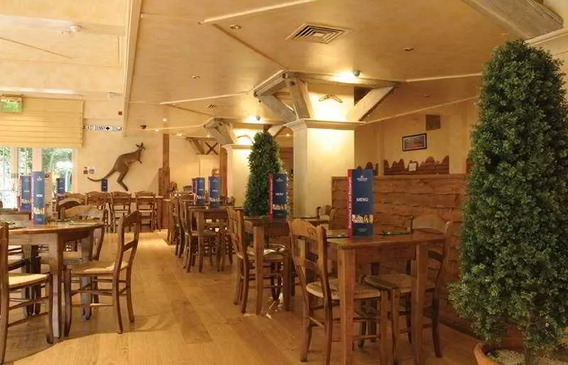 호텔 Waterwheel Inn