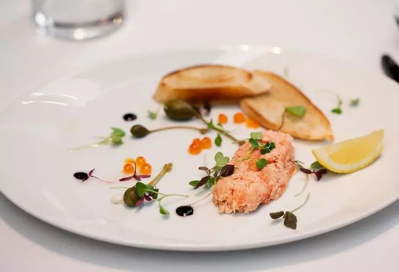 هتل Ambassadors Bloomsbury