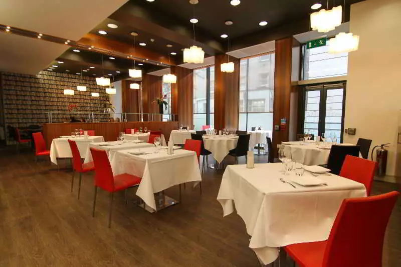 هتل Ambassadors Bloomsbury