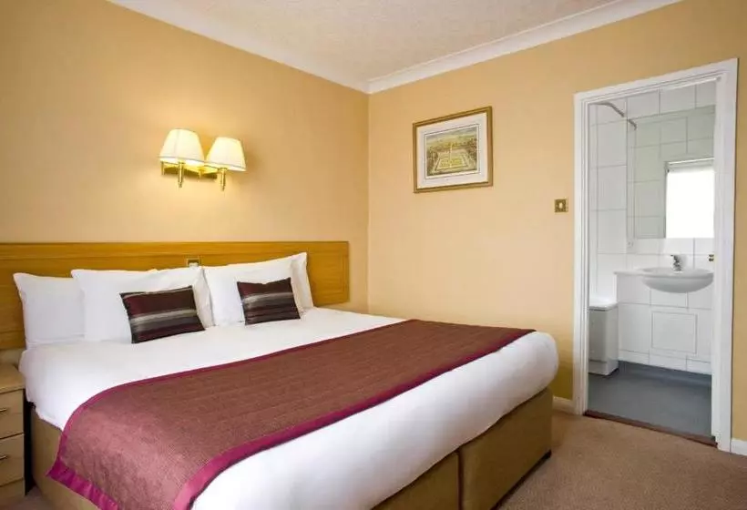 هتل Best Western Burns  Kensington