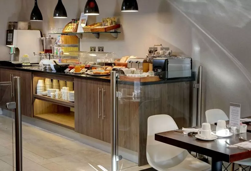 هتل Best Western Plus Delmere