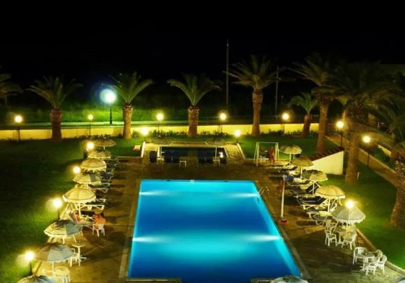 Отель Golden Sands