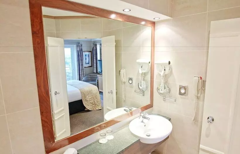 Hotel Harbour Heights