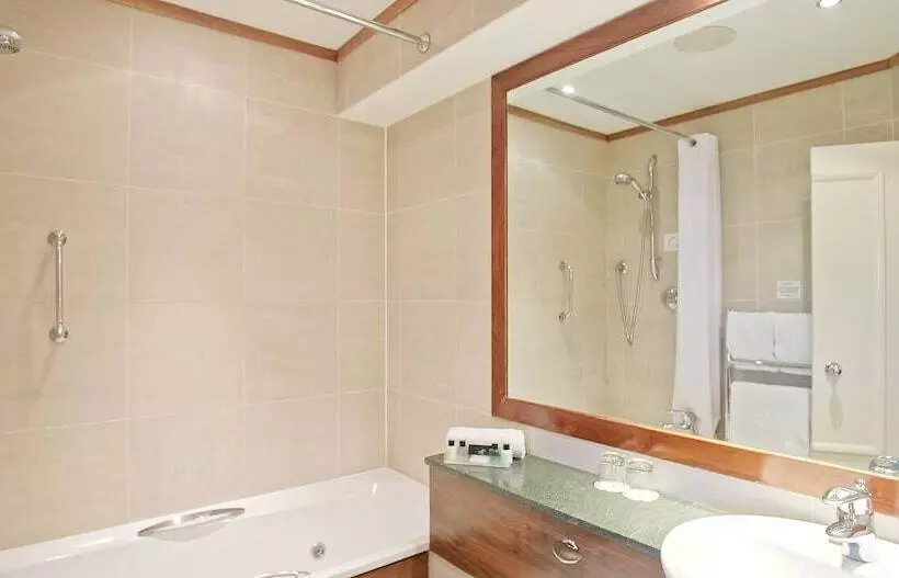 Hotel Harbour Heights