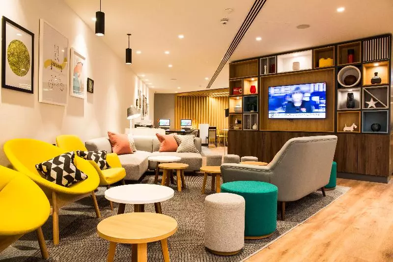 호텔 Holiday Inn London Wembley