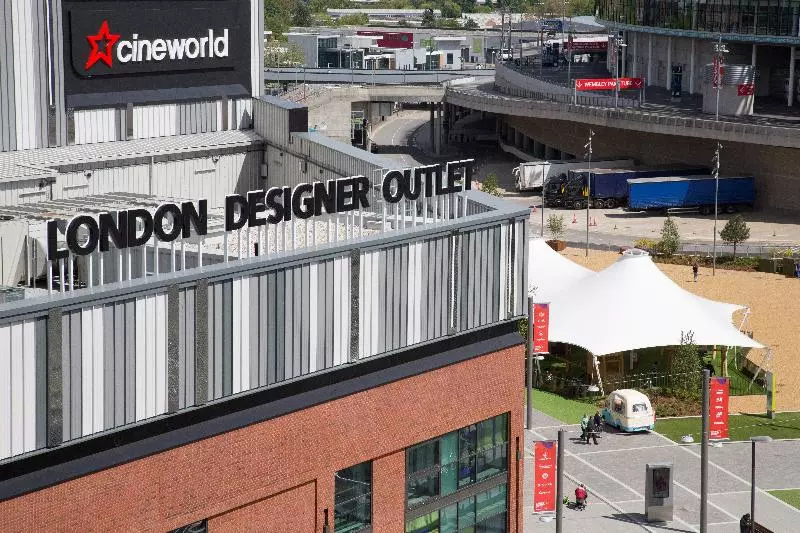 호텔 Holiday Inn London Wembley