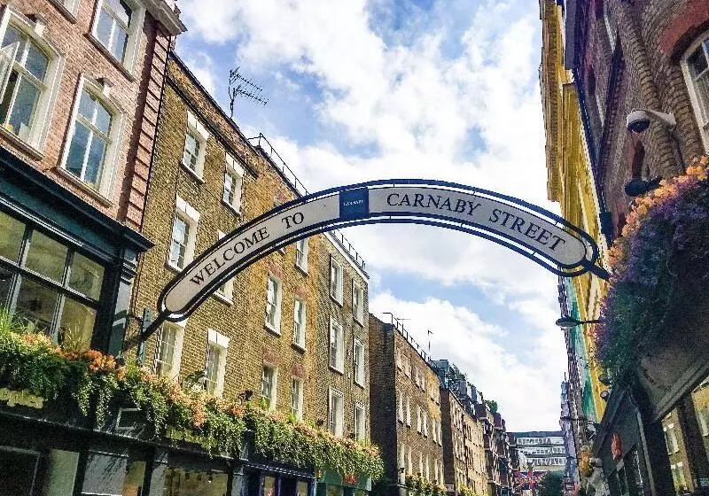 호텔 Holiday Inn London Wembley