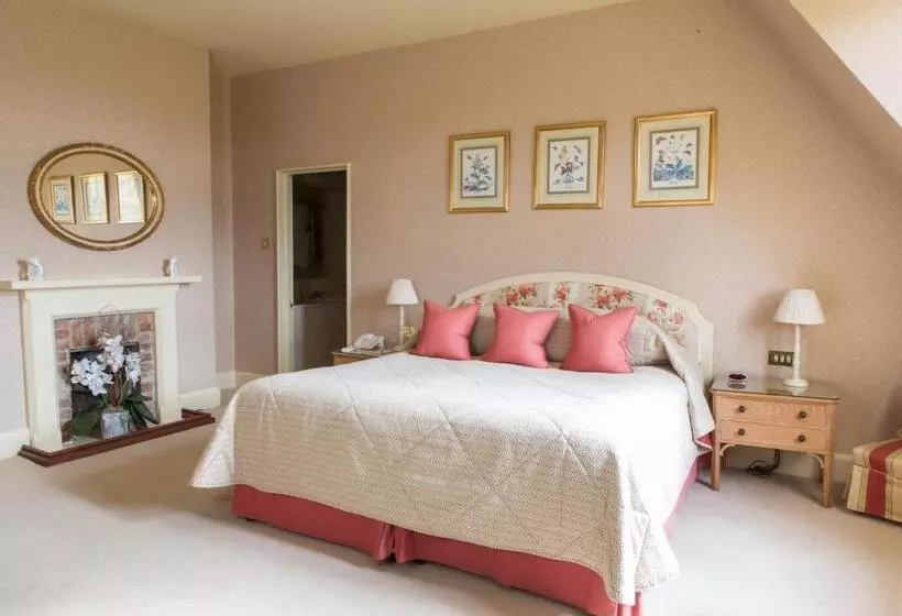 Отель Horsted Place