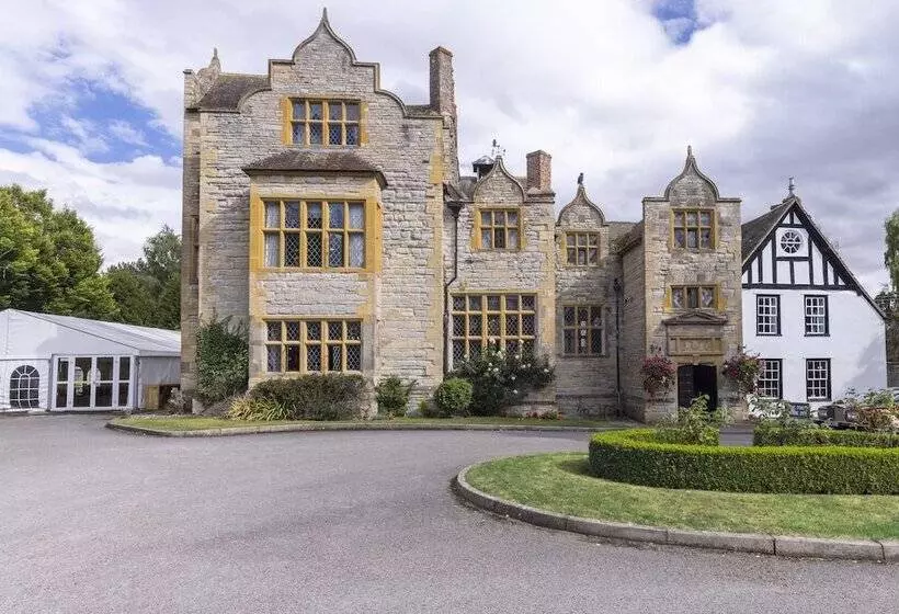 Отель Karma Salford Hall