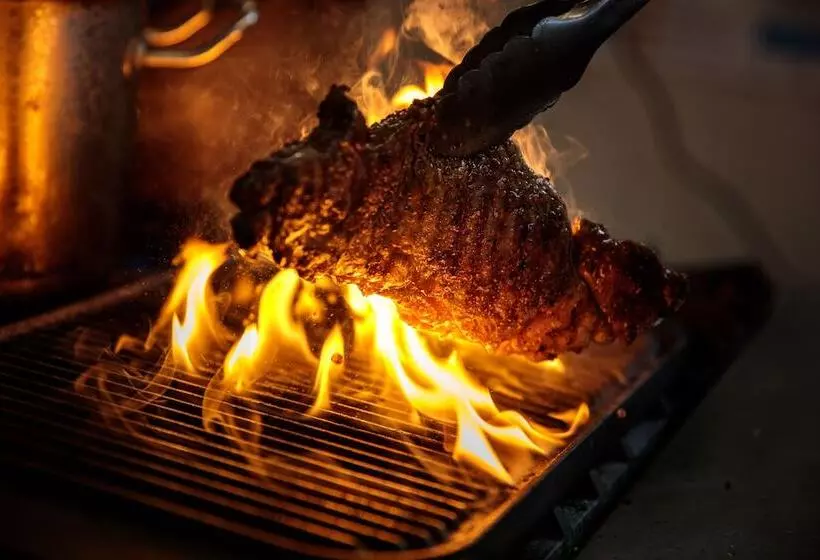 Отель Karma Salford Hall