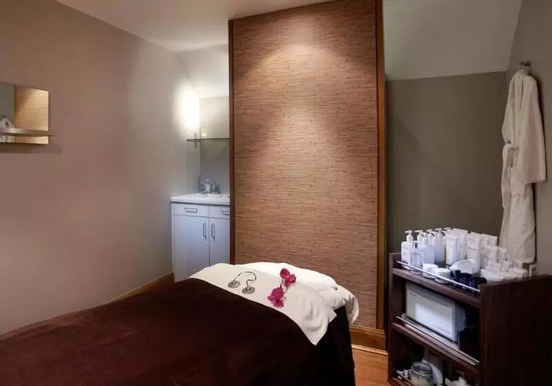 Macdonald Alveston Manor Hotel & Spa