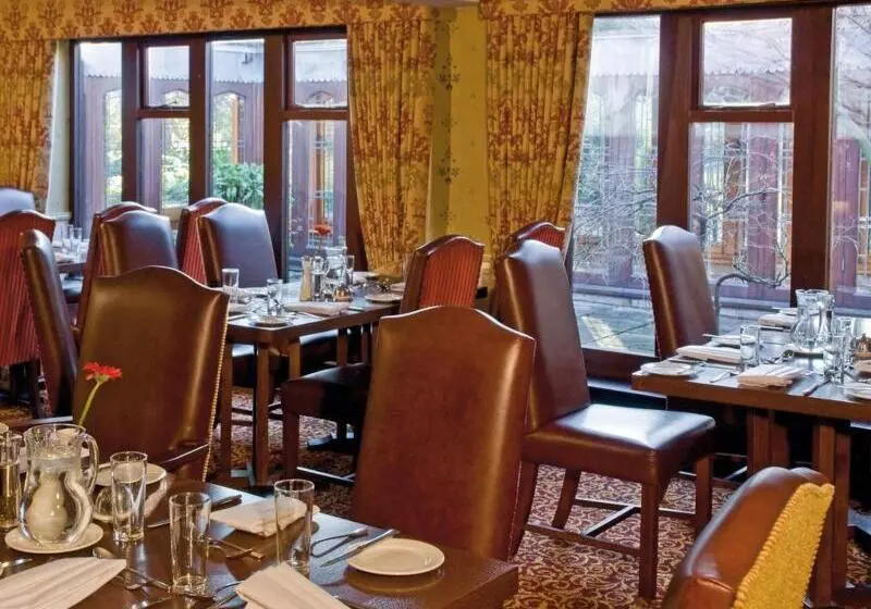 Macdonald Alveston Manor Hotel & Spa