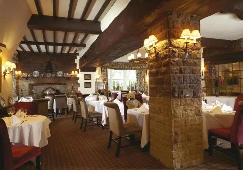 فندق Macdonald Bear