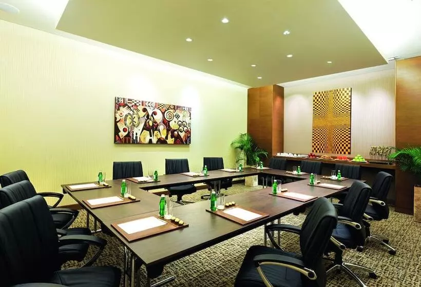 Mövenpick Ambassador Hotel Accra