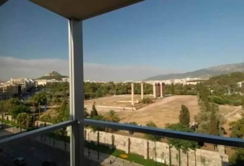 Отель The Athens Gate