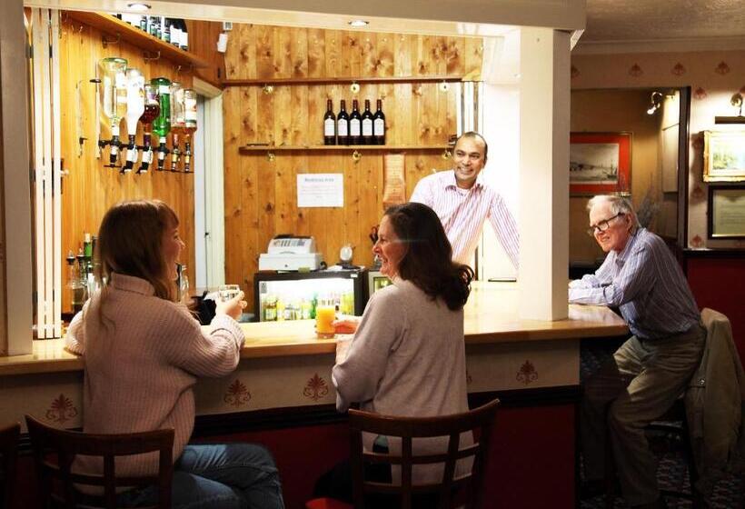 בית מלון כפרי The Columbia