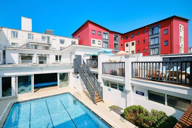 Отель The Kilbirnie