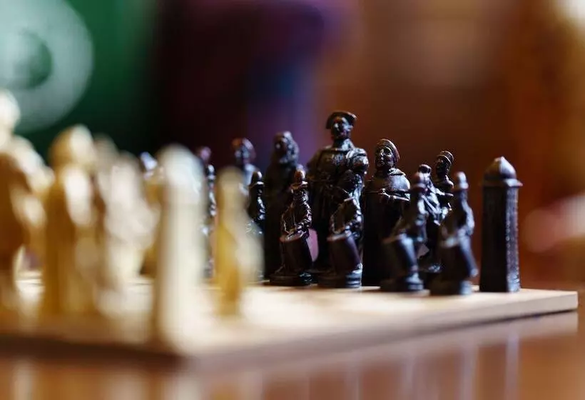 فندق Thornbury Castle   A Relais & Chateaux