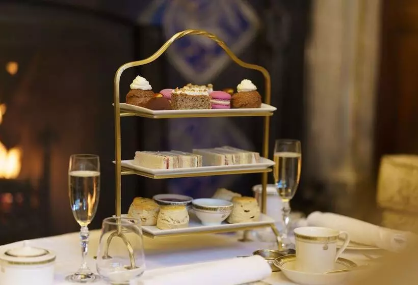 فندق Thornbury Castle   A Relais & Chateaux