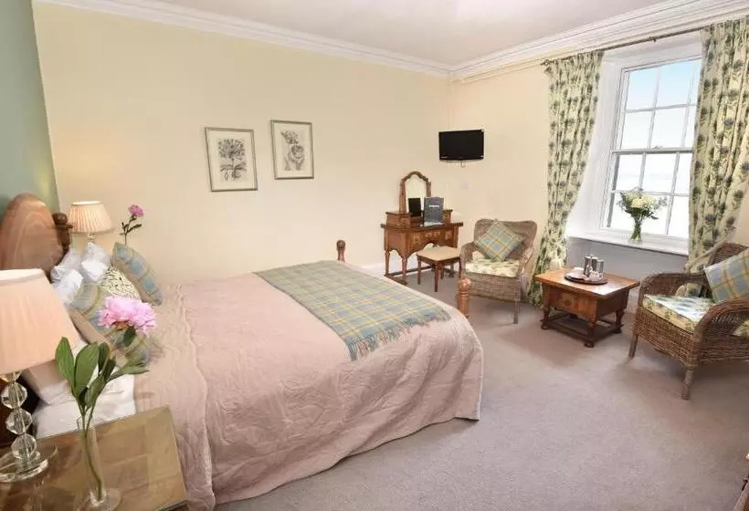 The Royal Hotel Cromarty