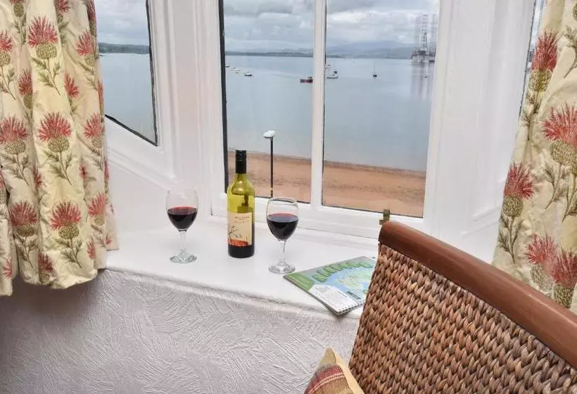 The Royal Hotel Cromarty