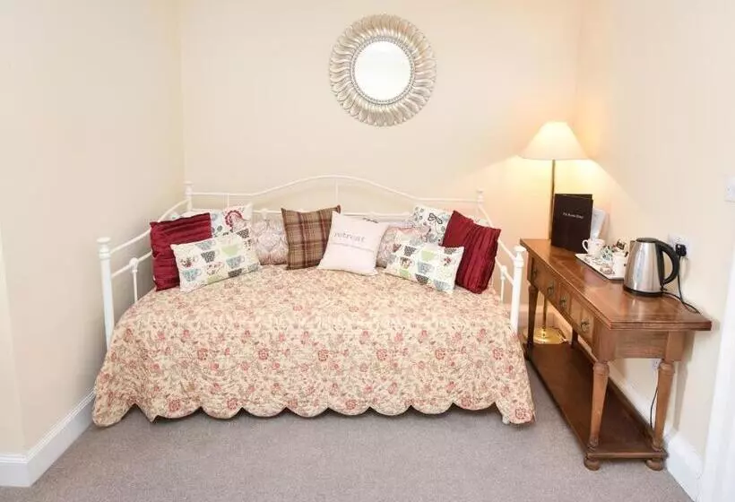 The Royal Hotel Cromarty