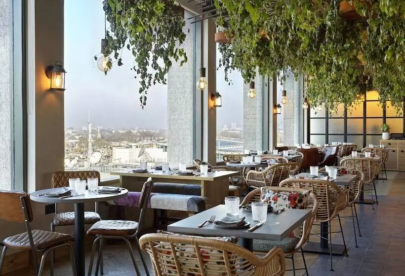 Treehouse Hotel London