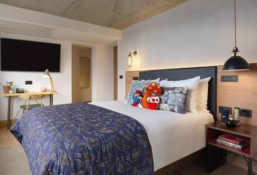 Treehouse Hotel London