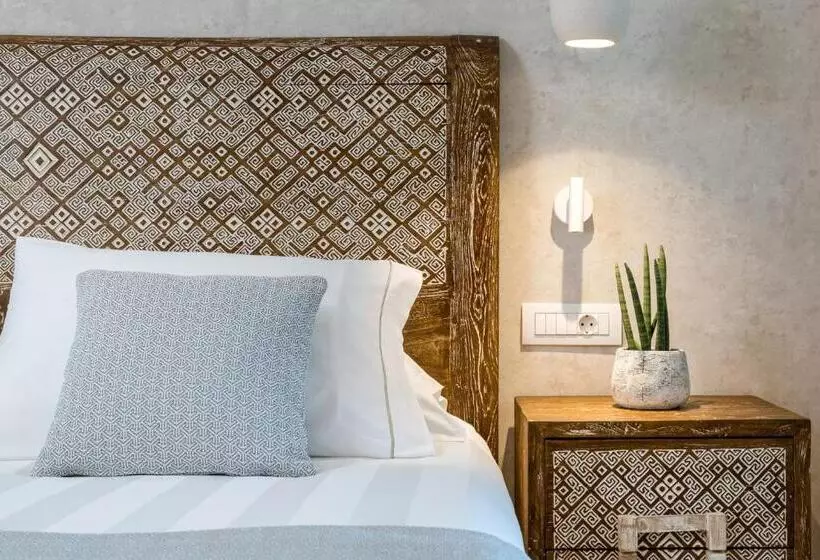 בית מלון כפרי Amada Colossos Resort