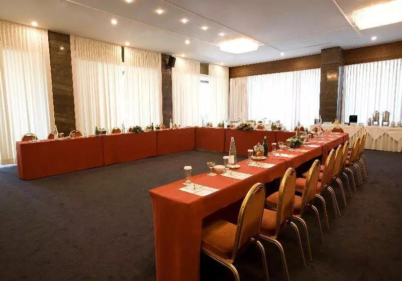 ホテル Aquila Atlantis