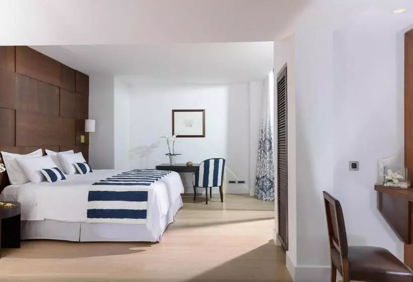 ホテル Aquila Atlantis