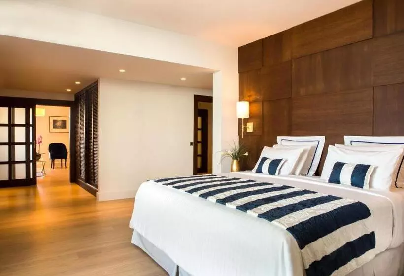 ホテル Aquila Atlantis