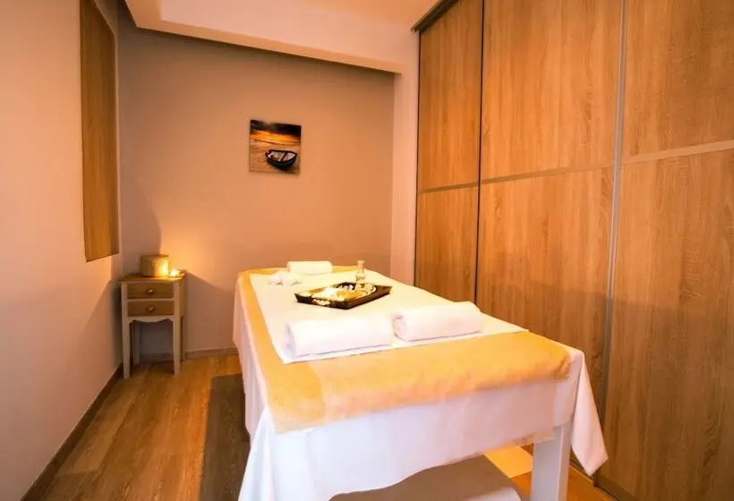 ホテル Aquila Atlantis