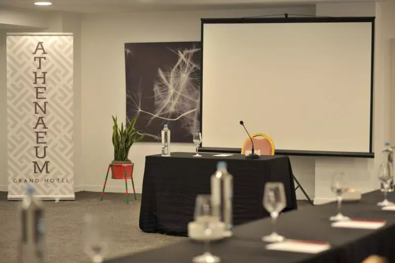 Hotel Athenaeum Grand