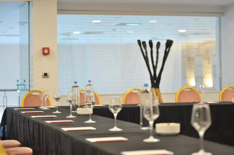 Hotel Athenaeum Grand
