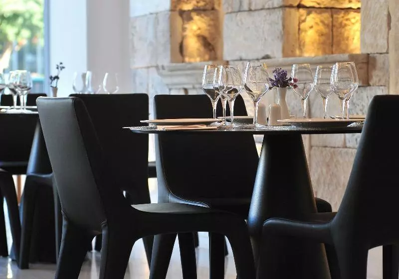 Hotel Athenaeum Grand