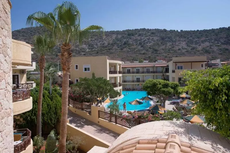 Отель Cactus Beach