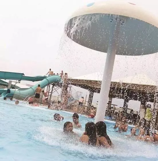 فندق Arxhontiko Chris & Eve