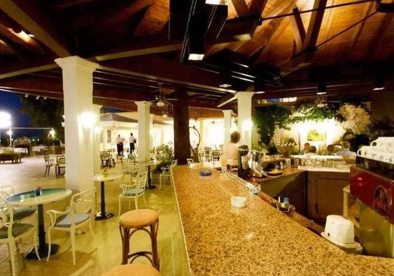 Hotelli Corfu Palace