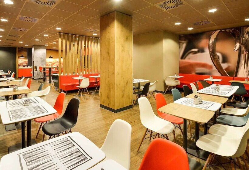 בית מלון כפרי Ibis Budapest City