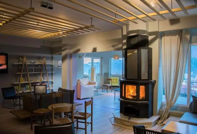 בית מלון כפרי King Alexander