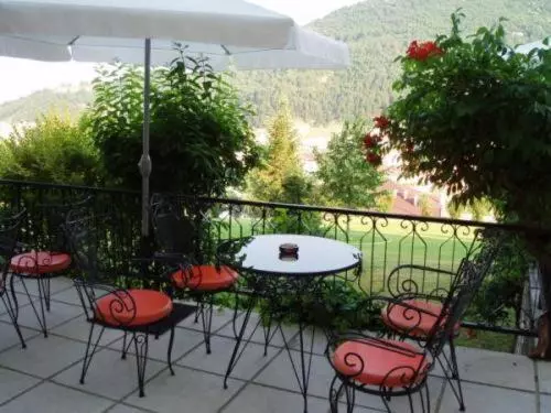 בית מלון כפרי King Alexander