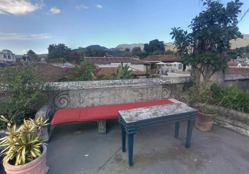 هتل Meson Panza Verde