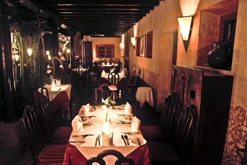 هتل Meson Panza Verde