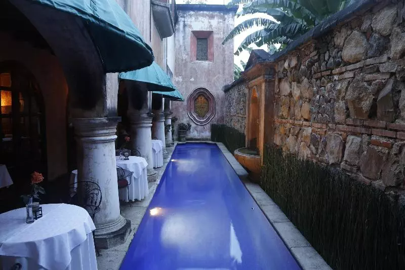 هتل Meson Panza Verde